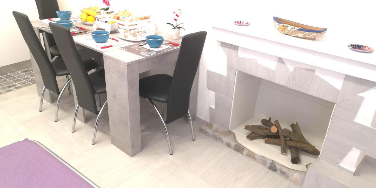 A Casa Di Fede Appartement Dolceacqua Buitenkant foto