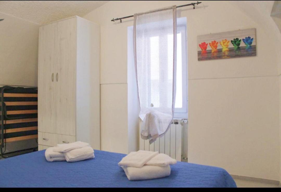 A Casa Di Fede Appartement Dolceacqua Buitenkant foto