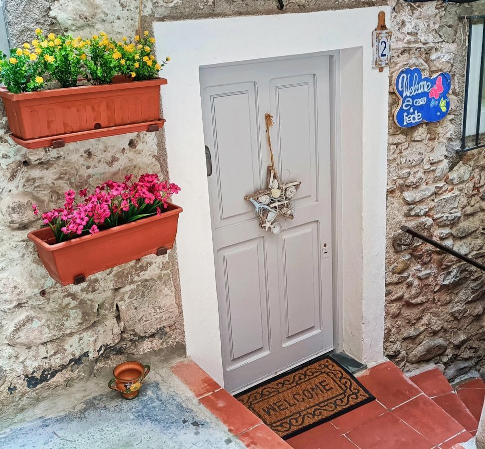 A Casa Di Fede Appartement Dolceacqua Buitenkant foto